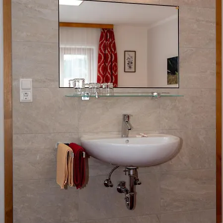 Haus Tyrol شقة Tobadill